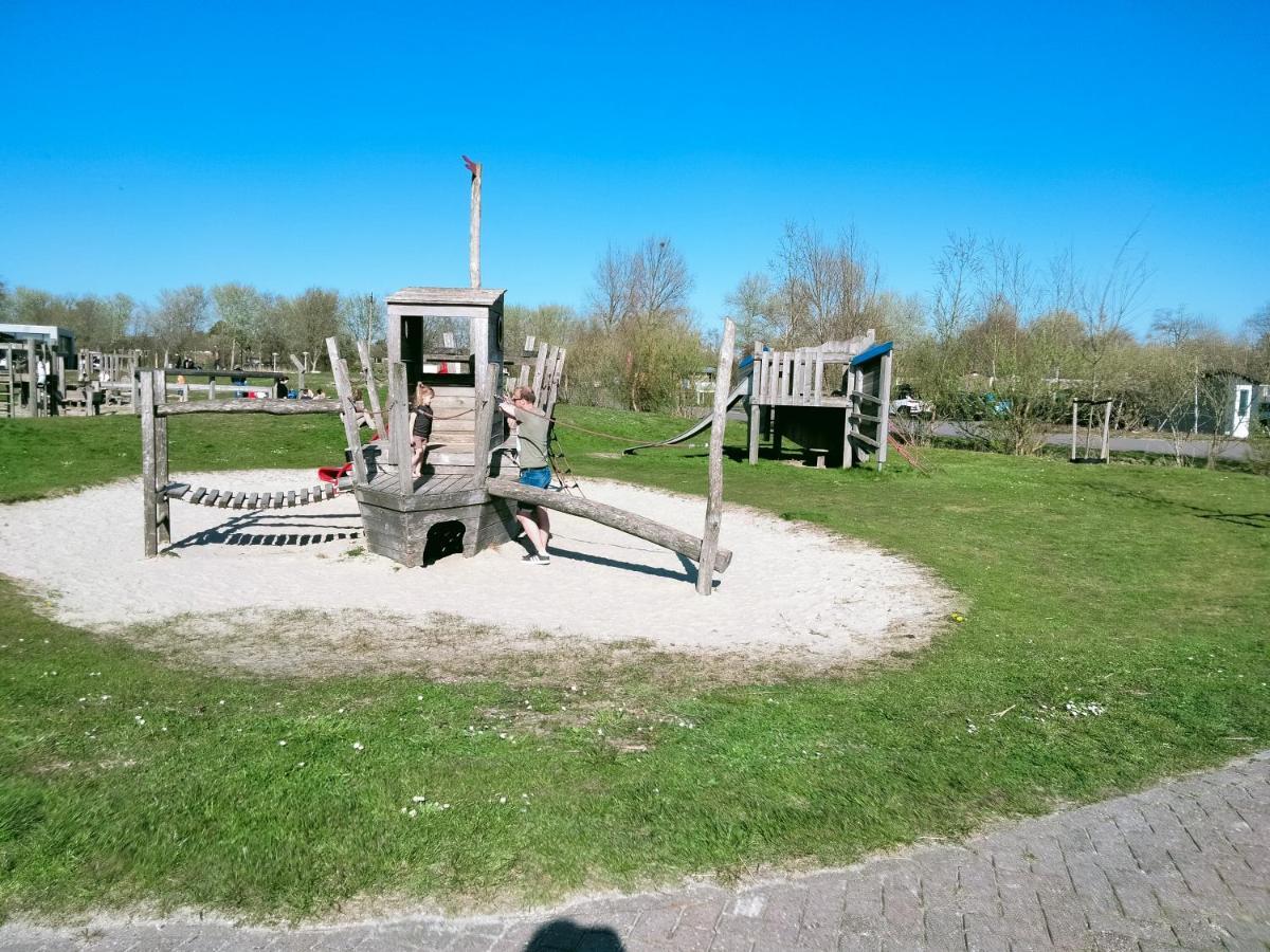 Bj Chalets - Robbengat 68 - Gezellige, Kindvriendelijke Chalet Op Vakantiepark Lauwersoog! Vroege Incheck! 外观 照片